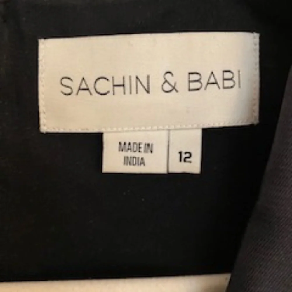 Sachin And Babi  Marsden Gown - Noir Bouquet   (Retail $795) - Picture 4 of 6